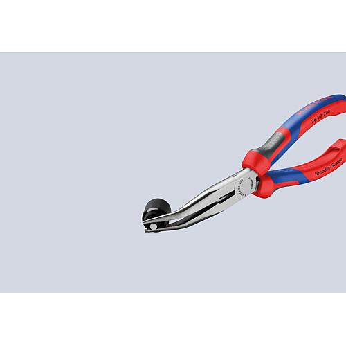 Needle nose pliers with cutting edge, pantograph pliers, dual-component handles, head polished Anwendung 2