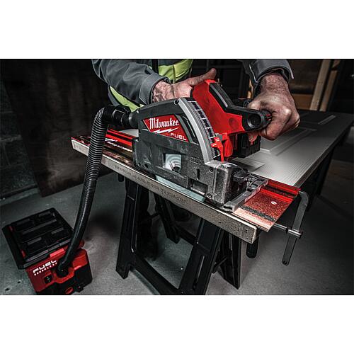 Cordless plunge saw M18 FPS55, 18V with carry case Anwendung 2