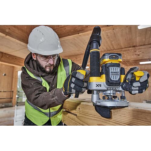 Défonceuse sans fil Dewalt DCW620, 18 V Anwendung 1