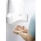 CLAGE hot air hand drier with infrared sensor Anwendung 1